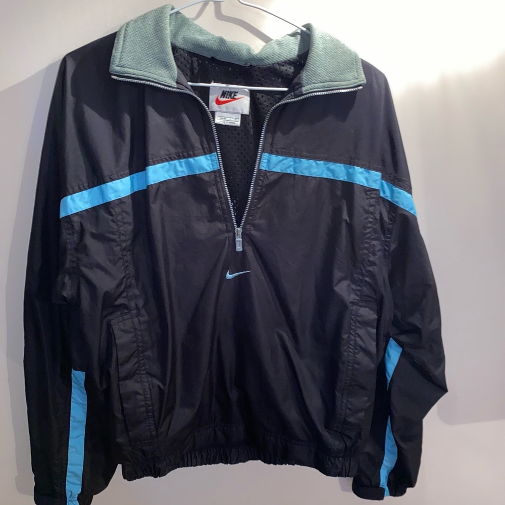 NIKE VINTAGE wind breaker